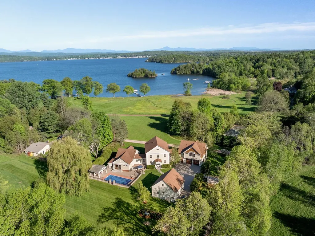 64 Waterview Road Colchester VT 05446