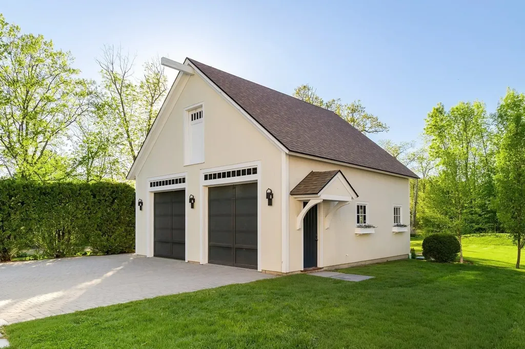 64 Waterview Road Colchester VT 05446