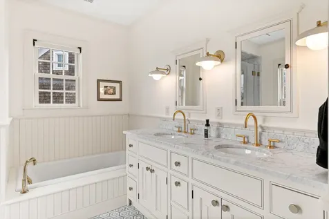 64 Waterview Road Colchester VT 05446
