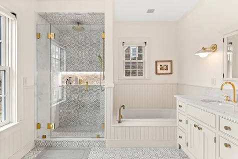 64 Waterview Road Colchester VT 05446