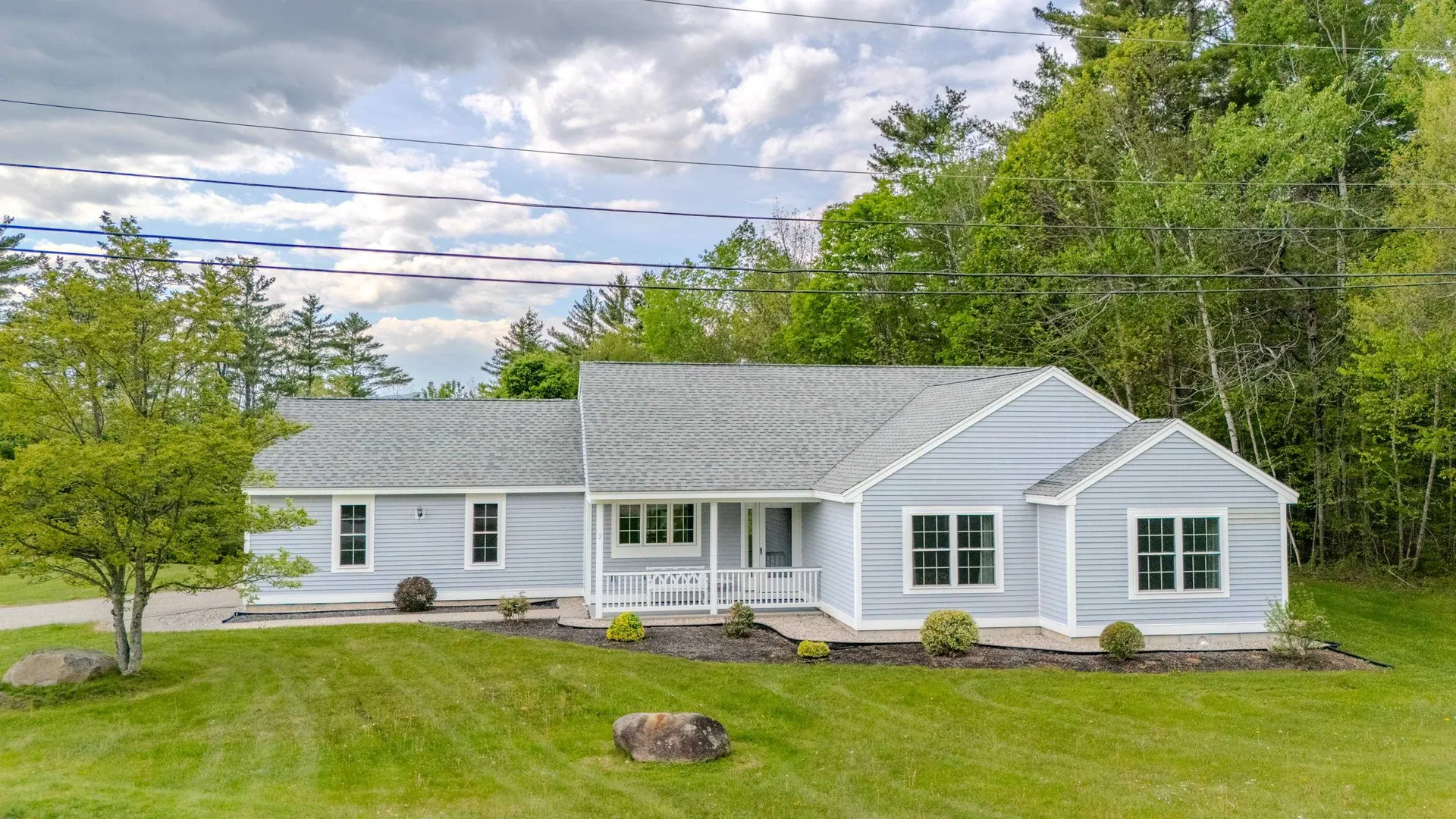 Holderness NH 03245