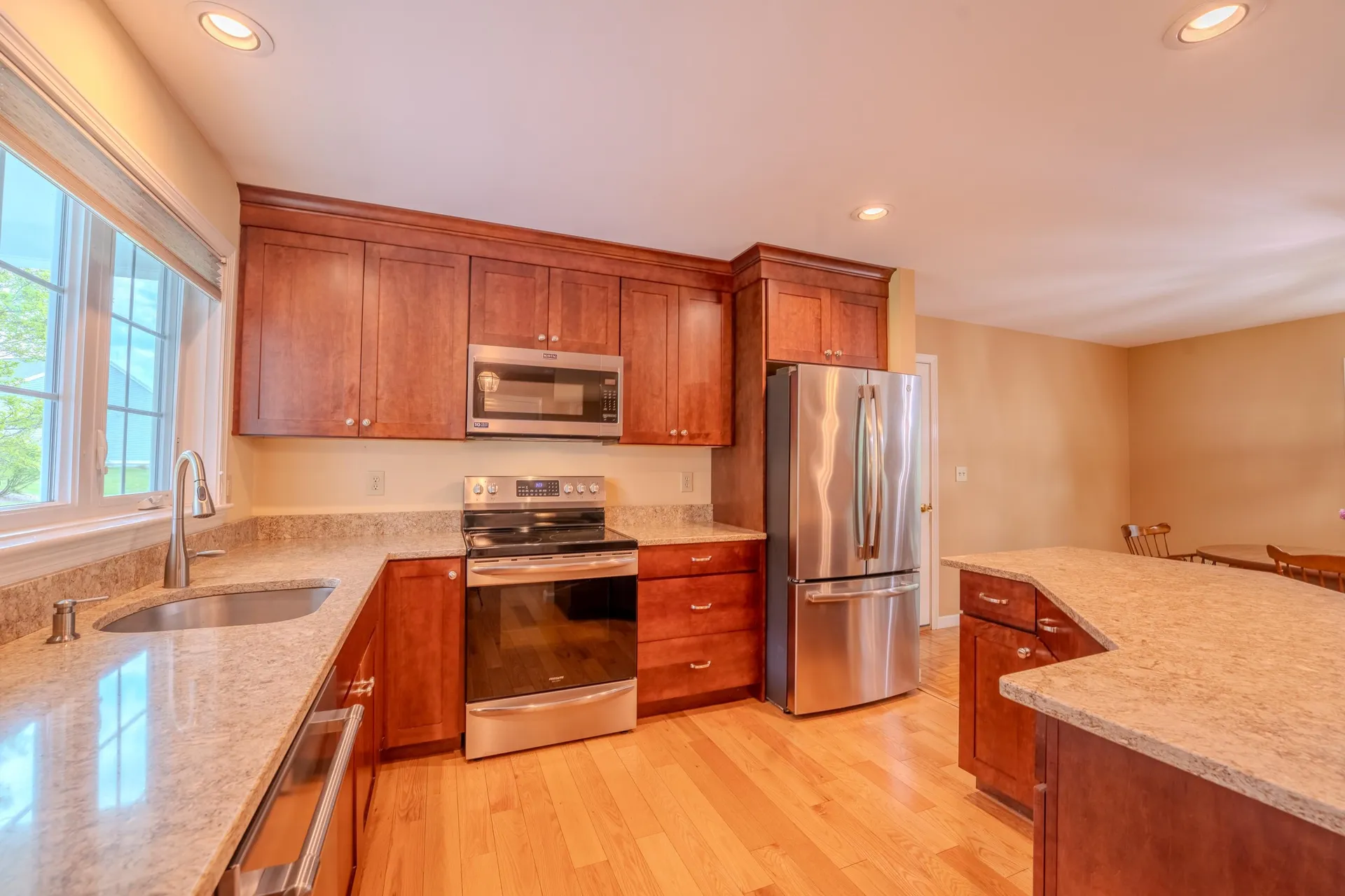 Holderness NH 03245