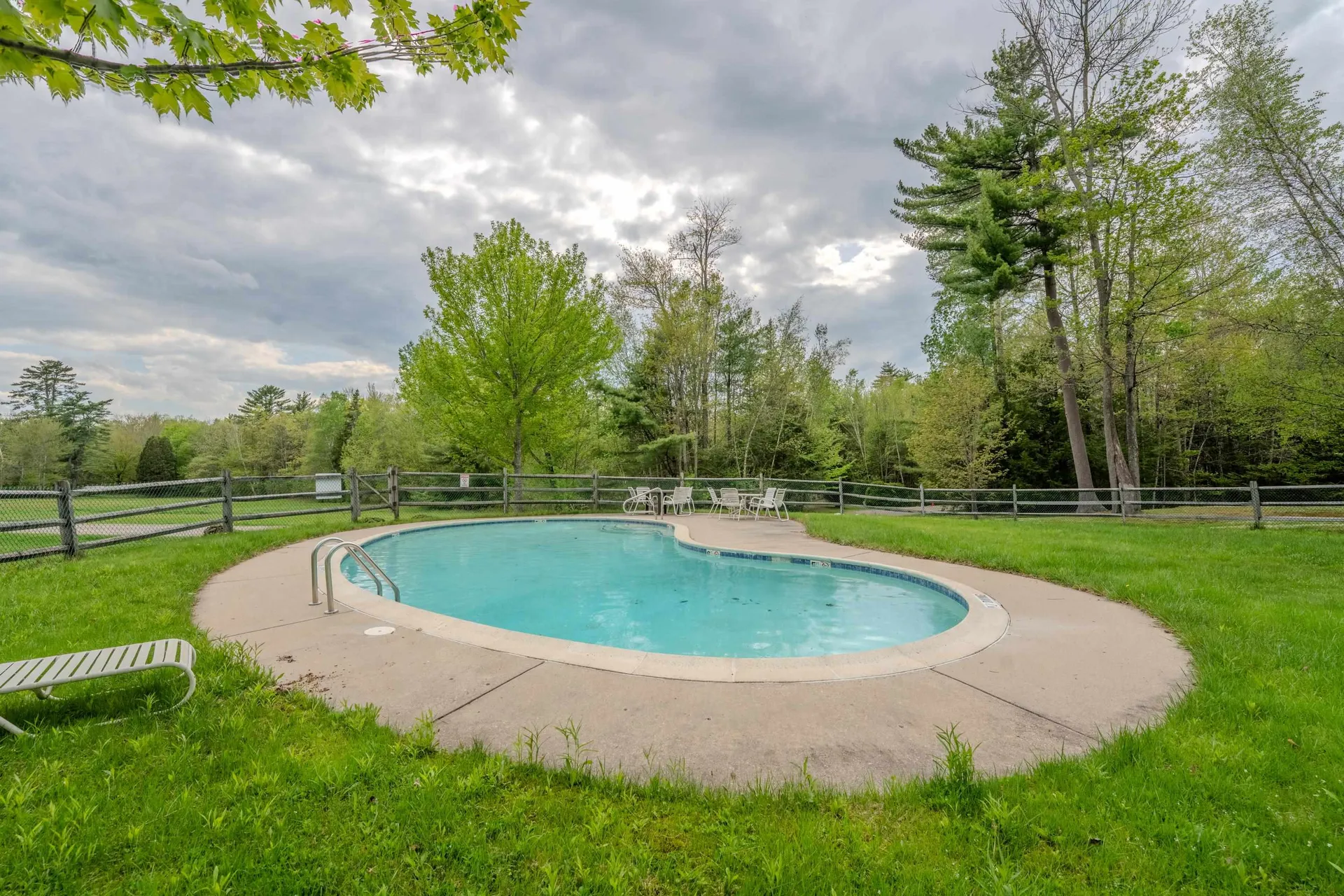 Holderness NH 03245
