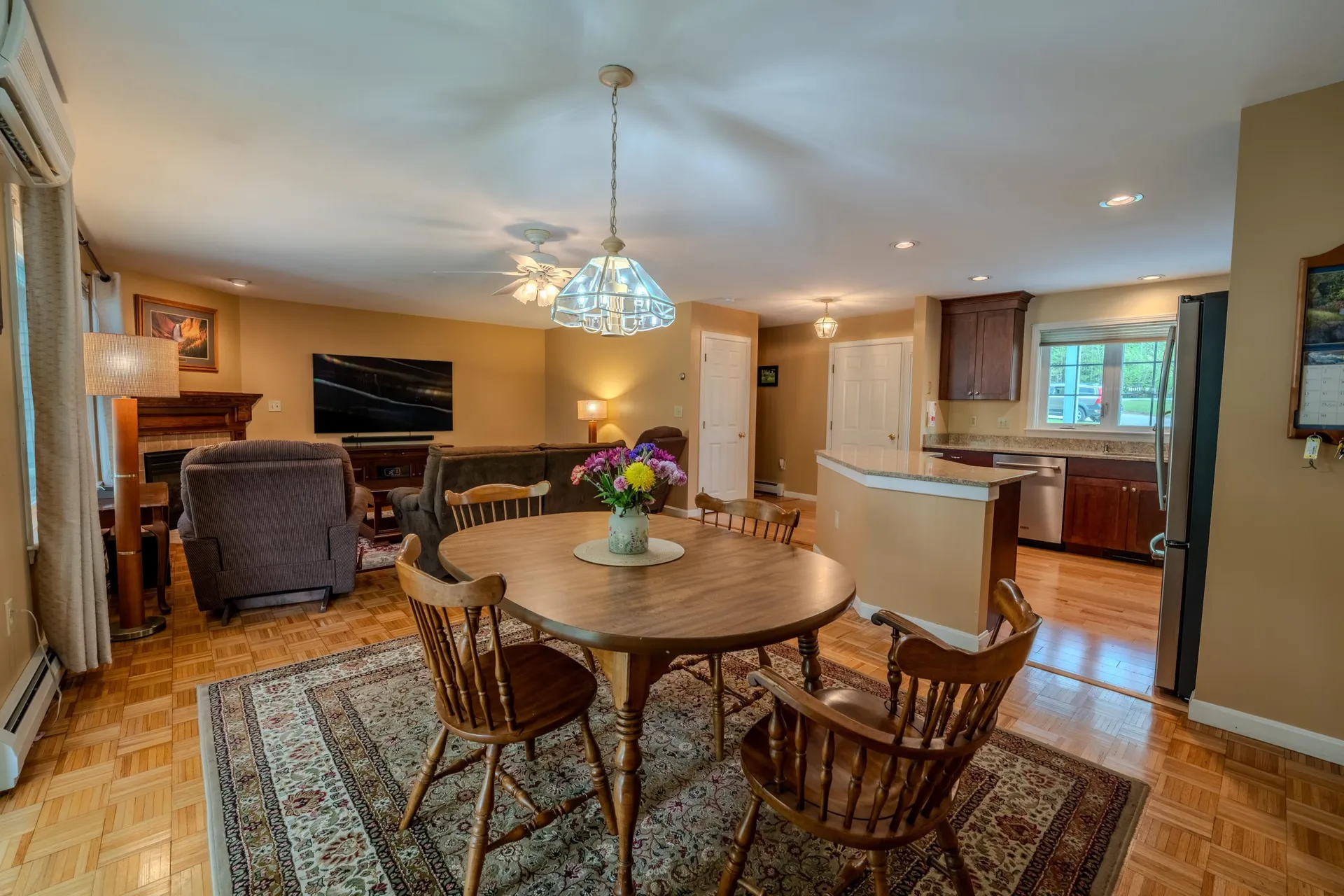 Holderness NH 03245