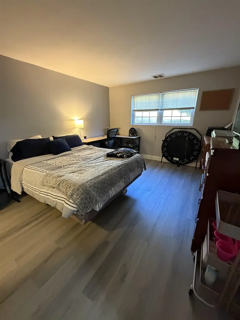 1 Louisburg Square Nashua NH 03060