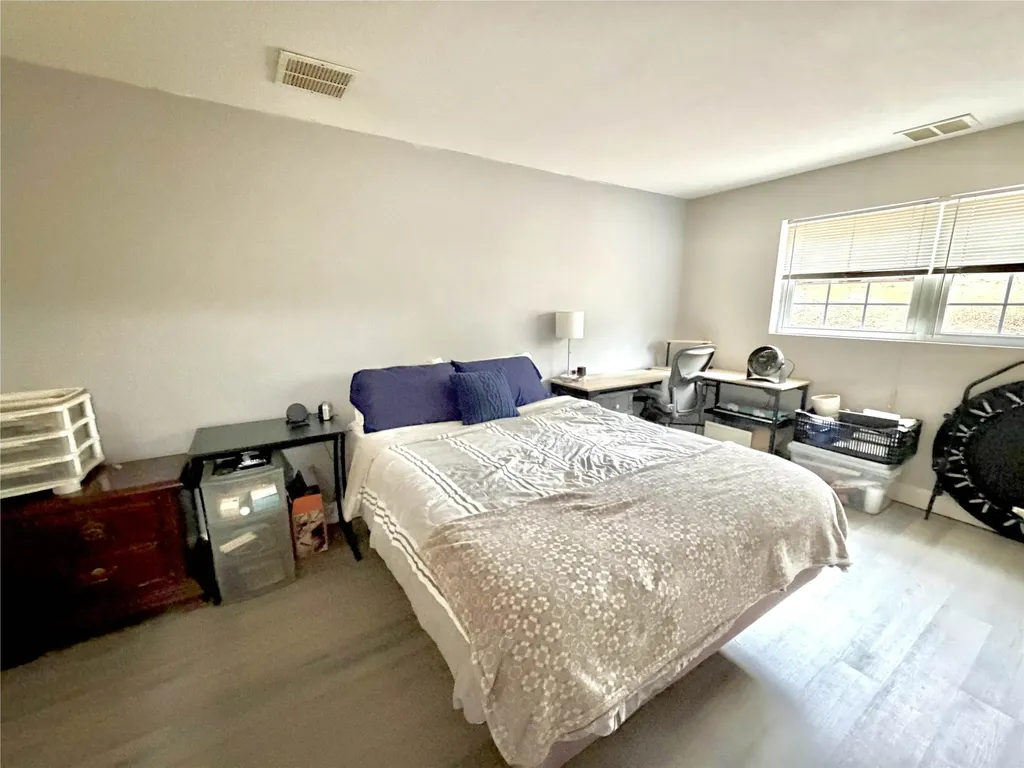 1 Louisburg Square Nashua NH 03060