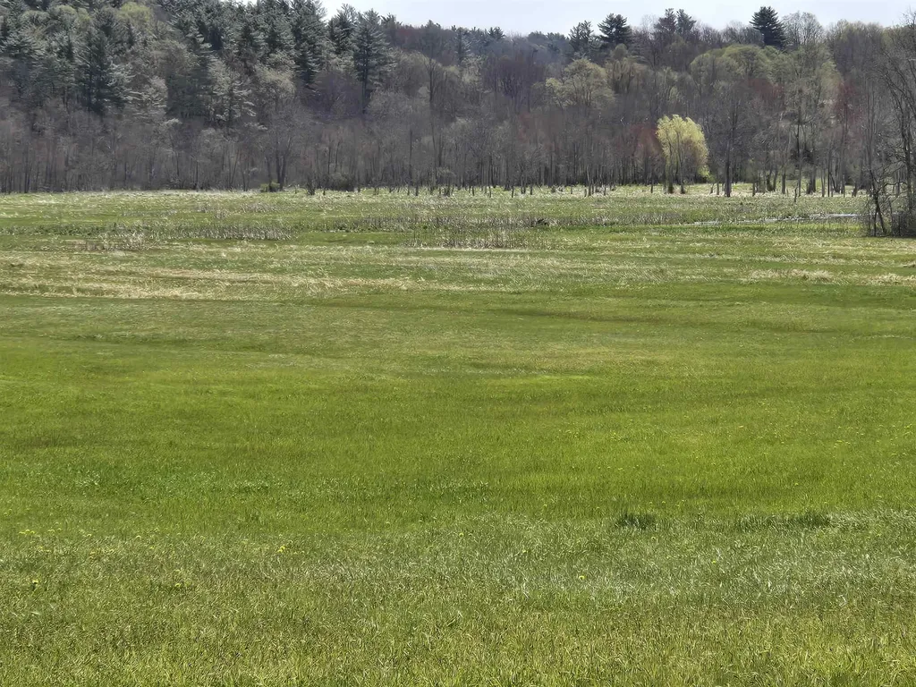 90 North Road East Kingston NH 03827