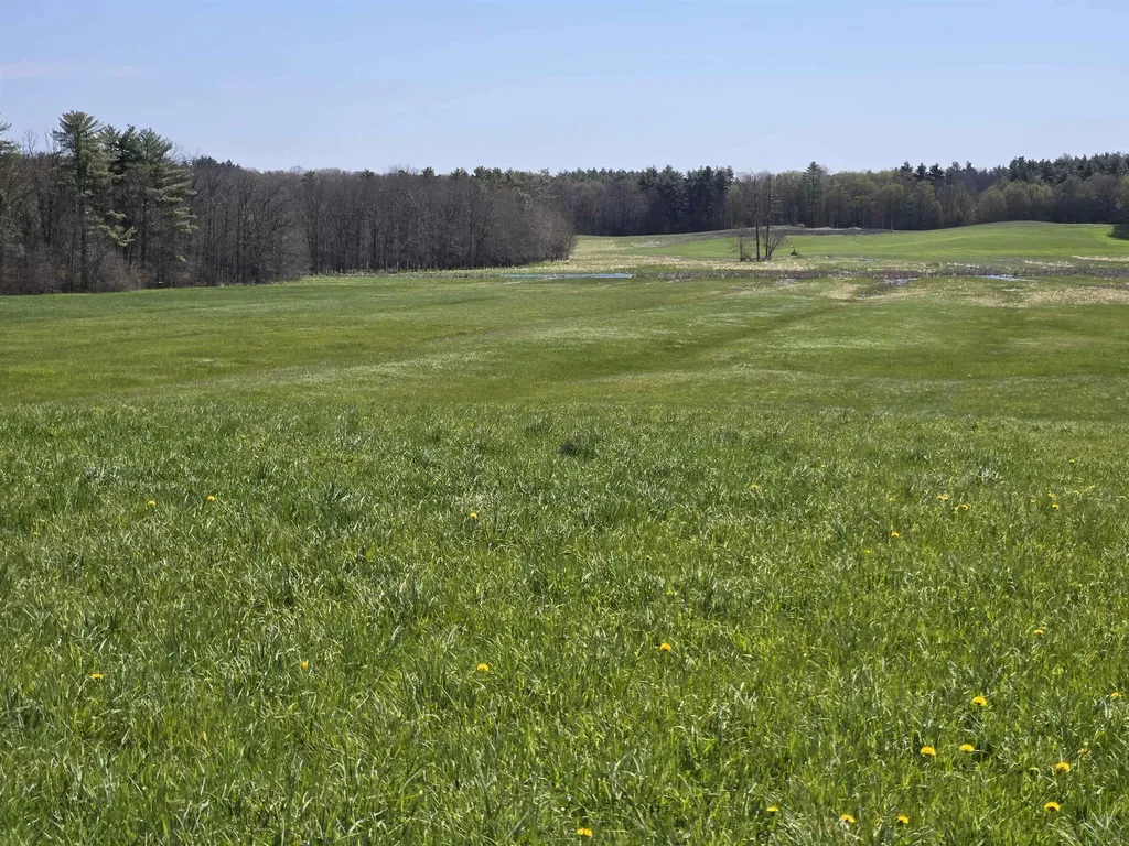 90 North Road East Kingston NH 03827