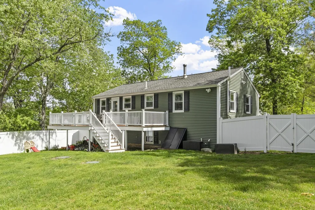9 Ford Avenue Salem NH 03079