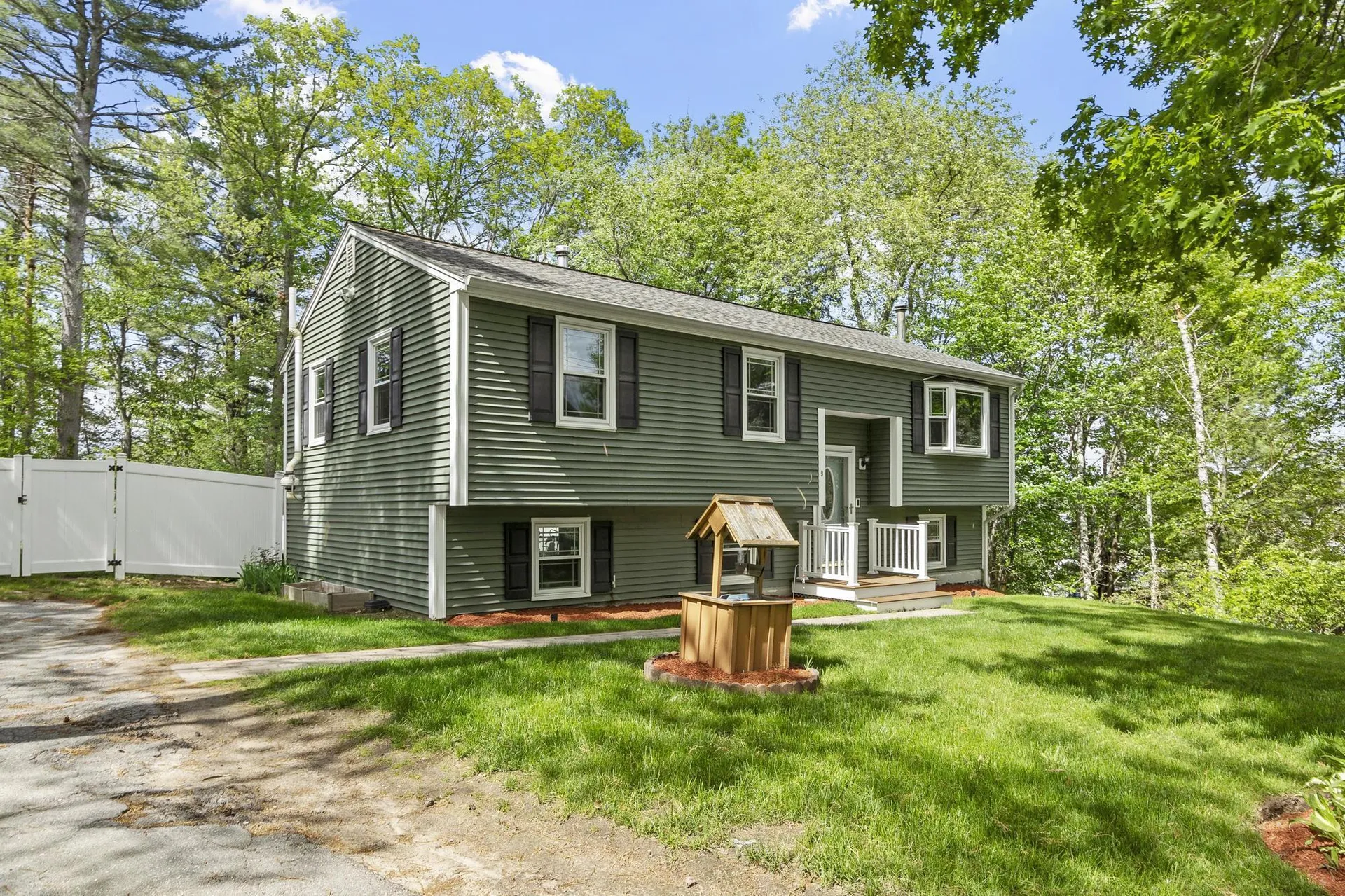 9 Ford Avenue Salem NH 03079