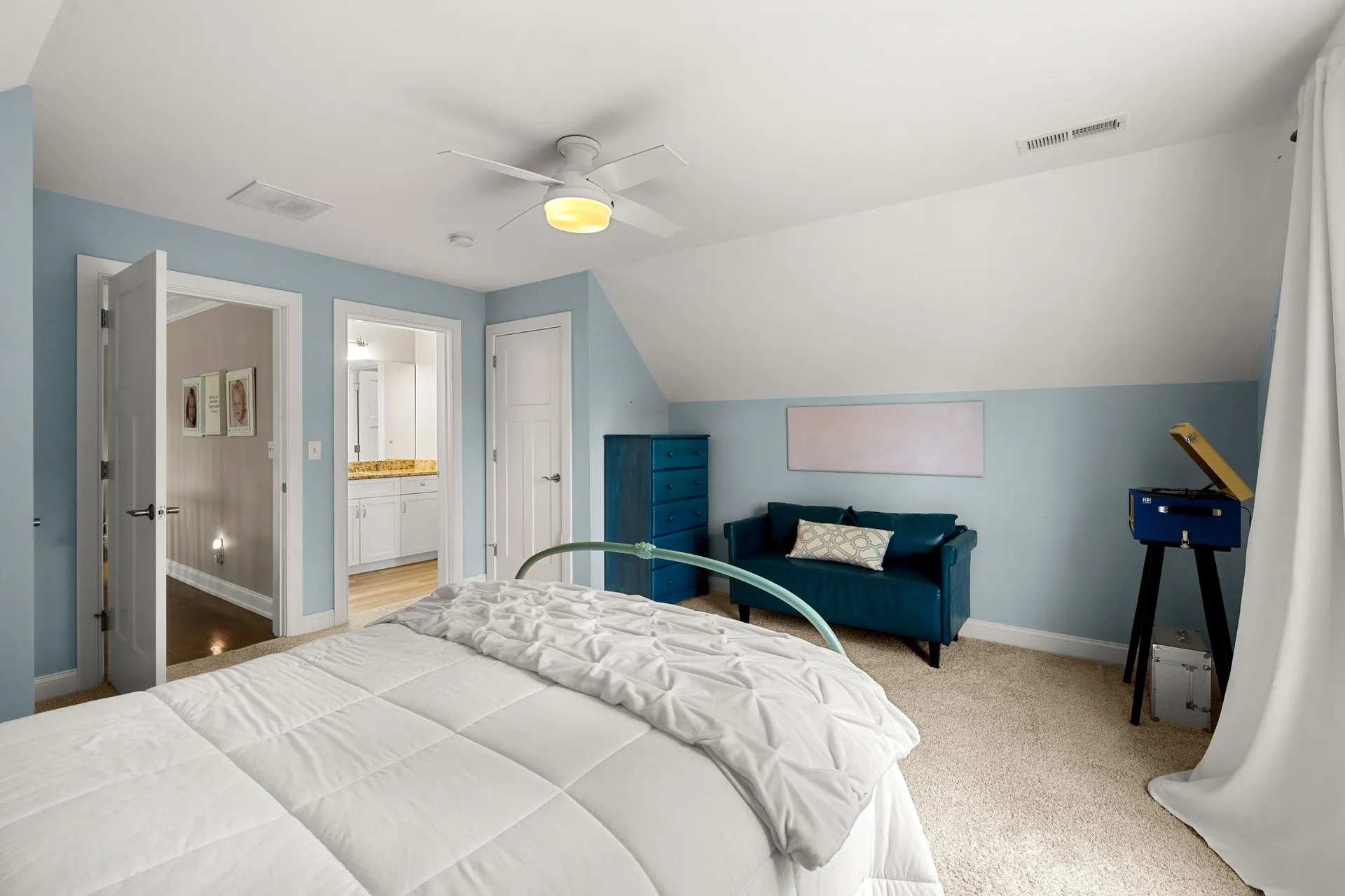 10 Lilac Court Bedford NH 03110