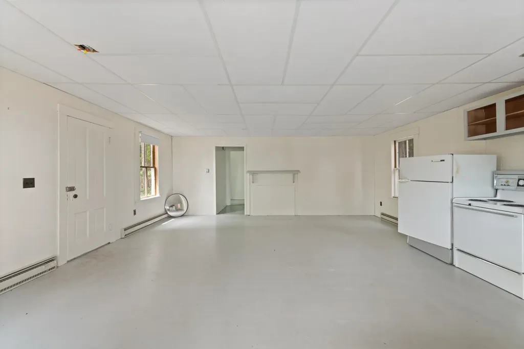 998 West Shore Road Bristol NH 03222