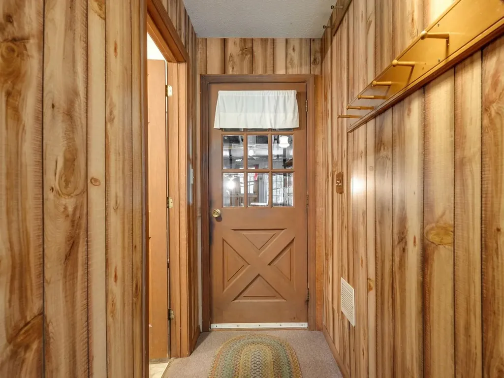 842 County Road Lincoln VT 05443