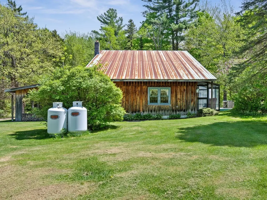 842 County Road Lincoln VT 05443