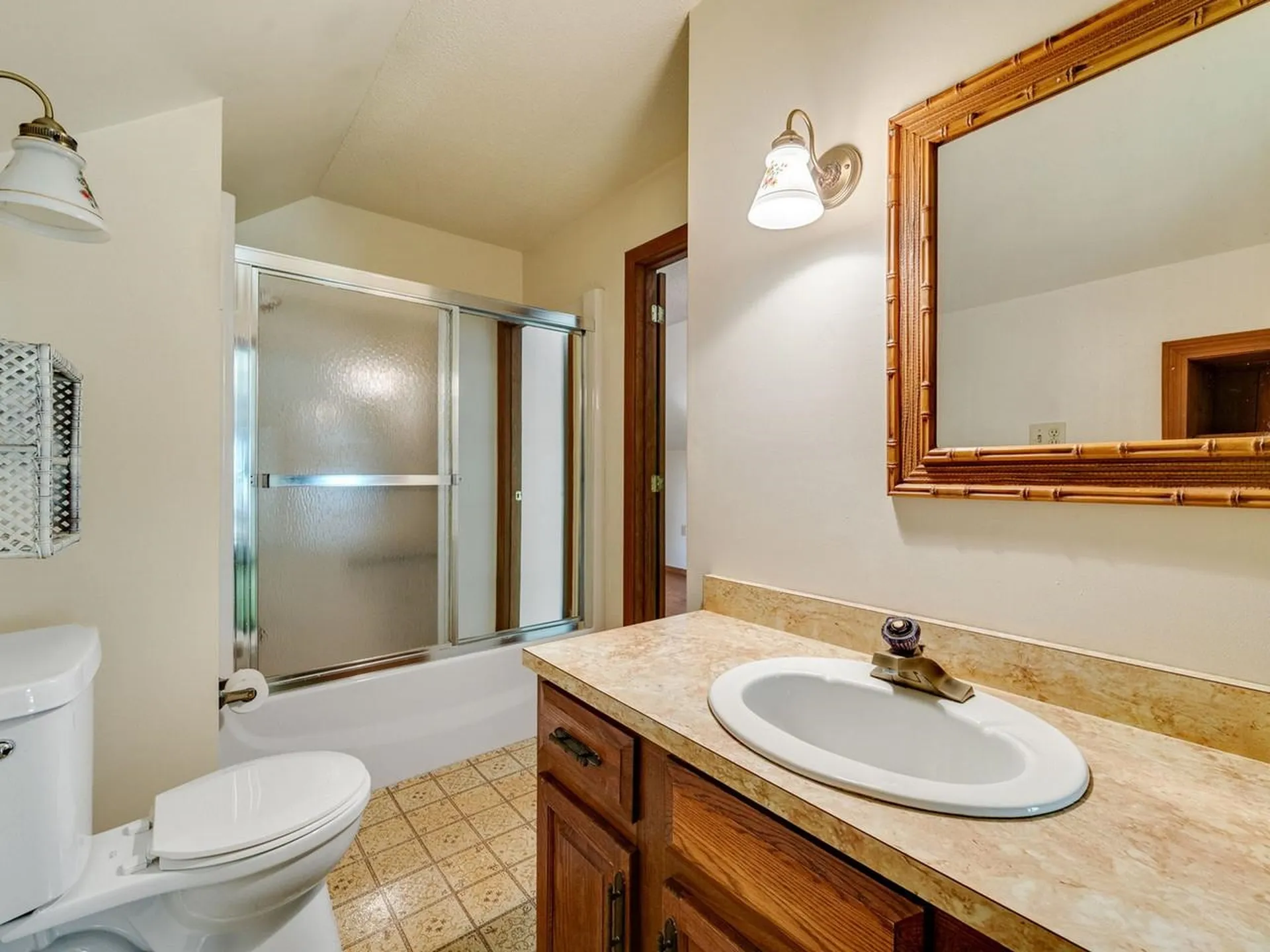 842 County Road Lincoln VT 05443