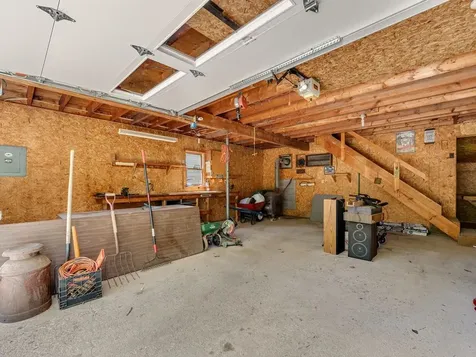 842 County Road Lincoln VT 05443