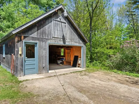 842 County Road Lincoln VT 05443