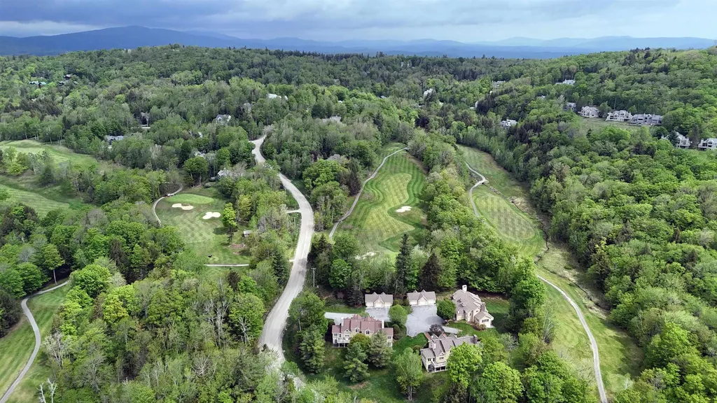 52 High Meadow Road Winhall VT 05155