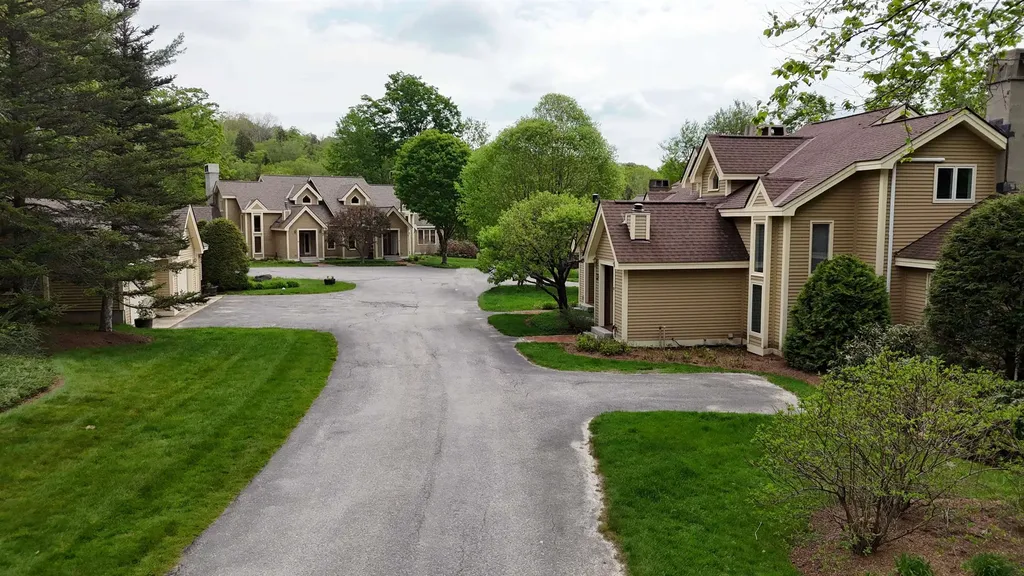 52 High Meadow Road Winhall VT 05155