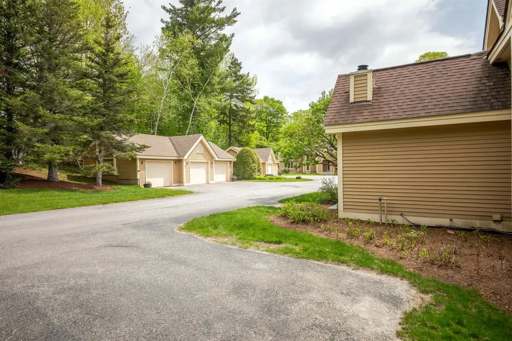 52 High Meadow Road Winhall VT 05155
