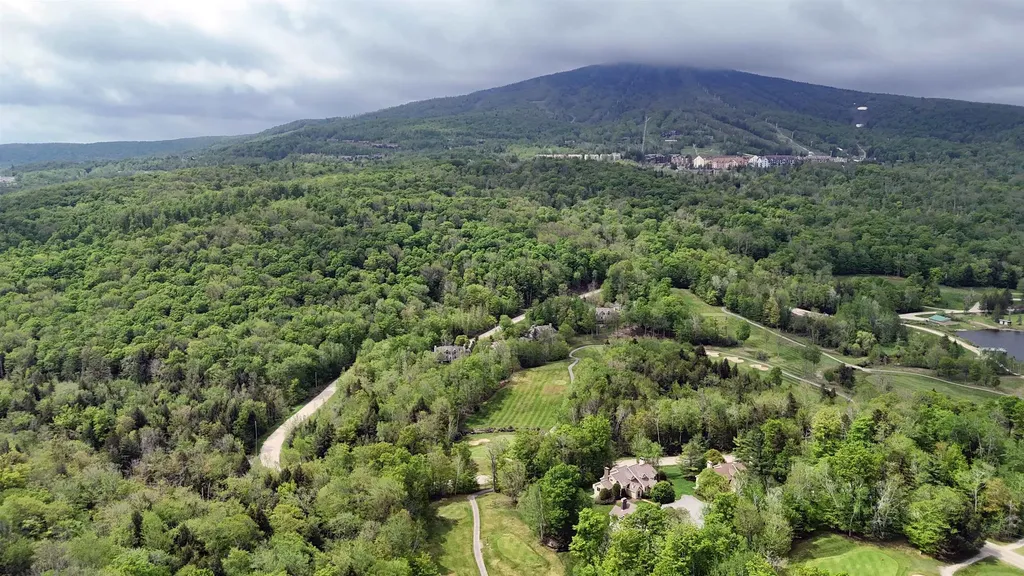 52 High Meadow Road Winhall VT 05155