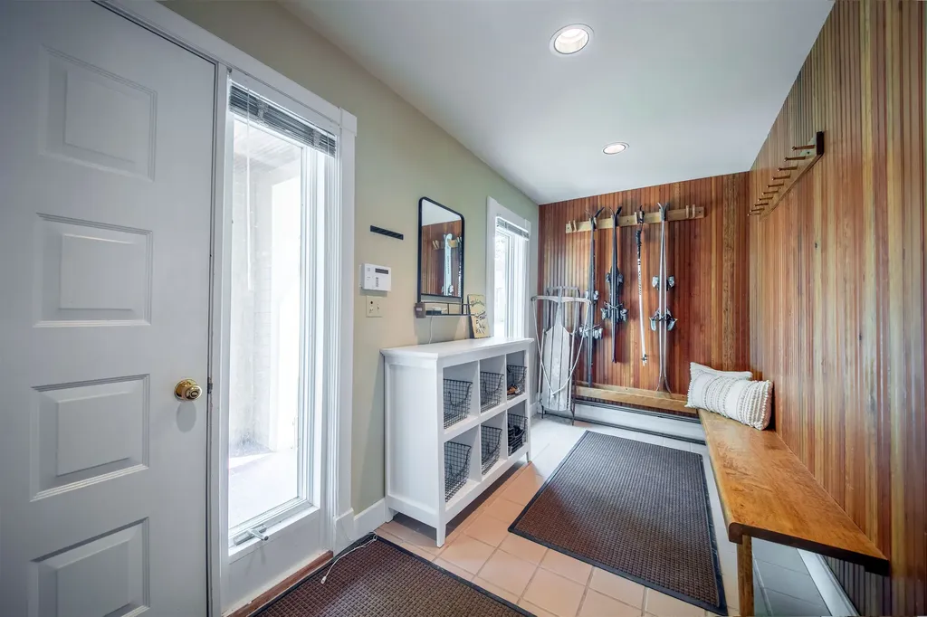 52 High Meadow Road Winhall VT 05155