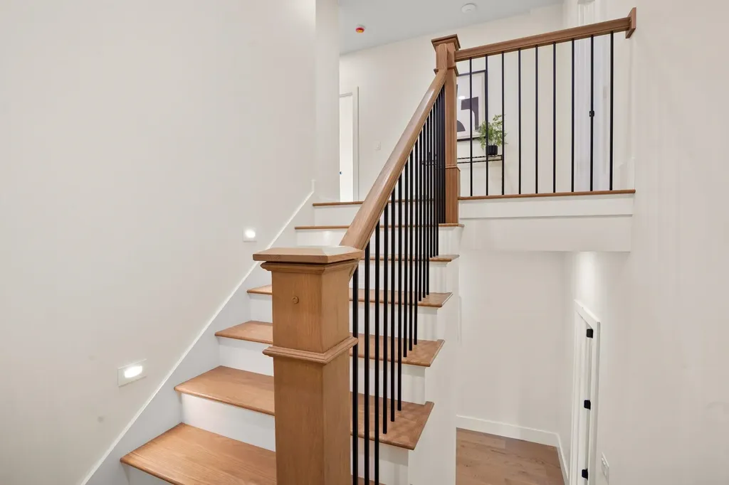 32 Colby Farm Road Chester NH 03036