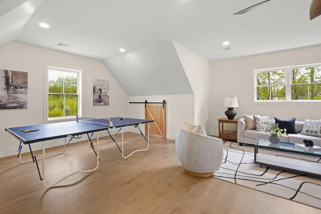 32 Colby Farm Road Chester NH 03036