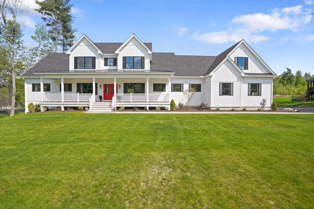 32 Colby Farm Road Chester NH 03036