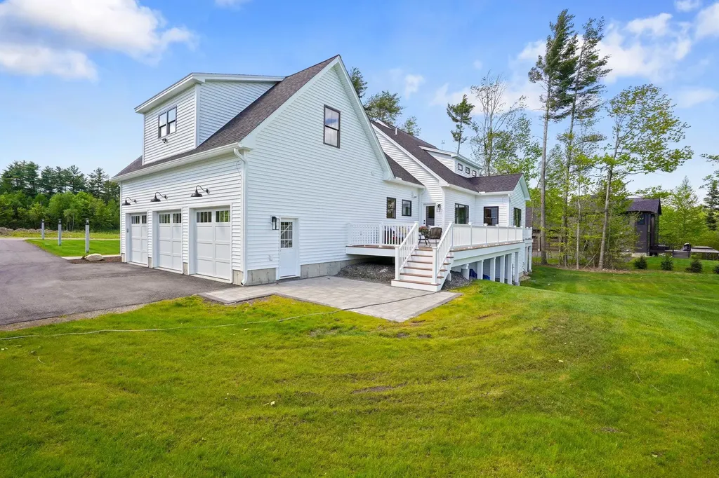 32 Colby Farm Road Chester NH 03036