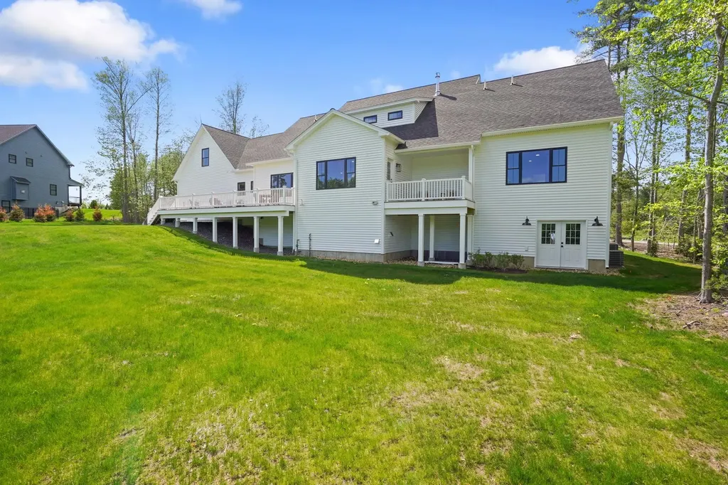 32 Colby Farm Road Chester NH 03036