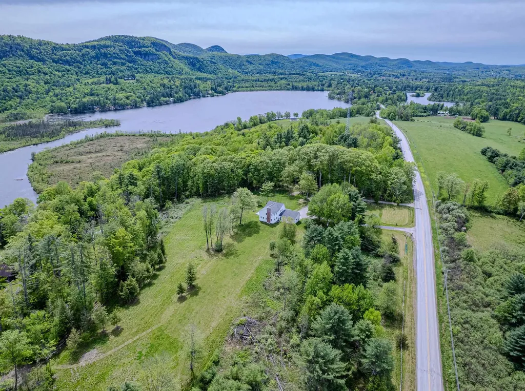 1704 North Street Wells VT 05774