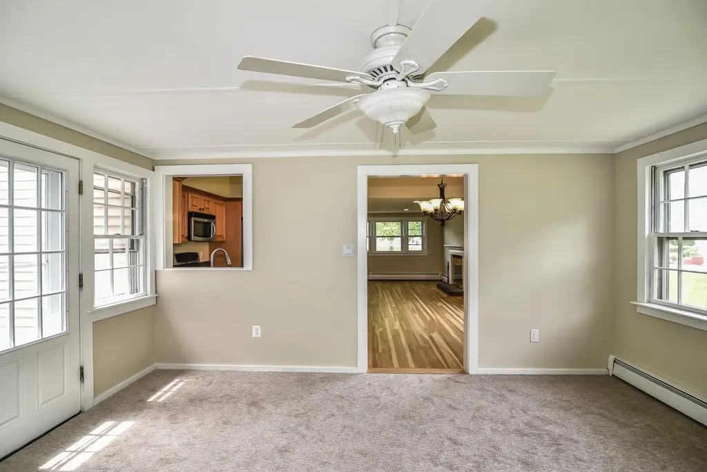 14 Centerville Drive Salem NH 03079