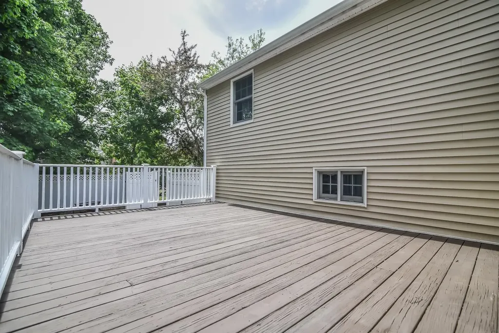 14 Centerville Drive Salem NH 03079