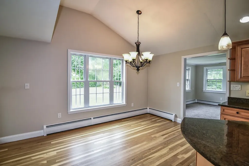14 Centerville Drive Salem NH 03079