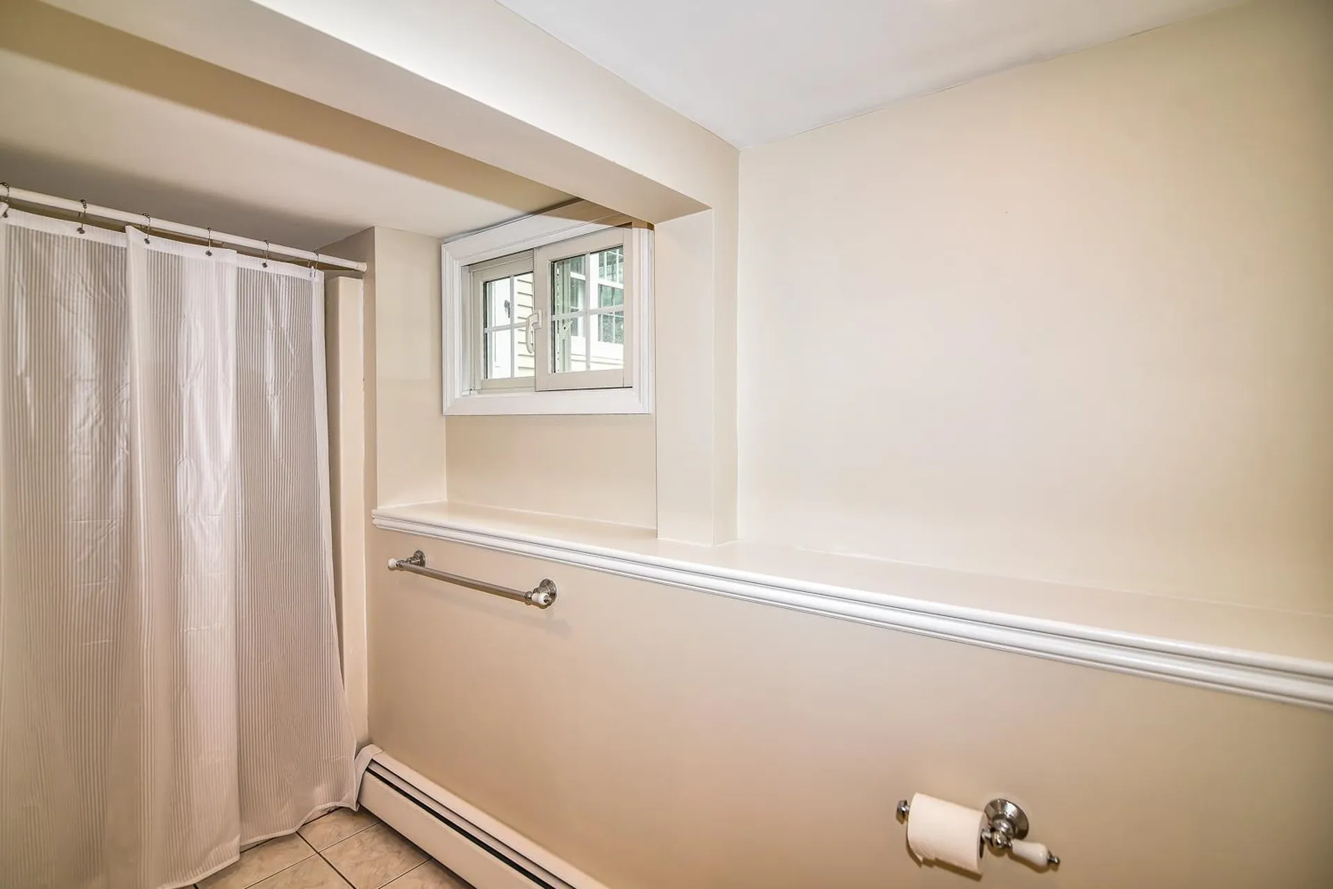 14 Centerville Drive Salem NH 03079