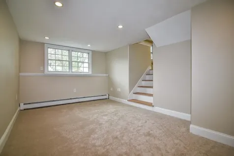 14 Centerville Drive Salem NH 03079