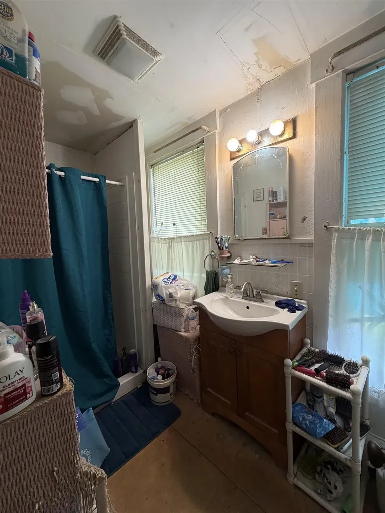9 Cherry Street Haverhill NH 03785
