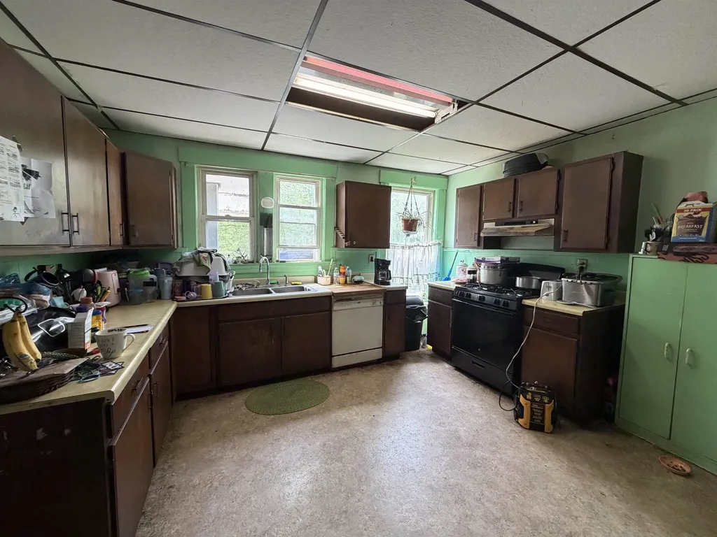 9 Cherry Street Haverhill NH 03785