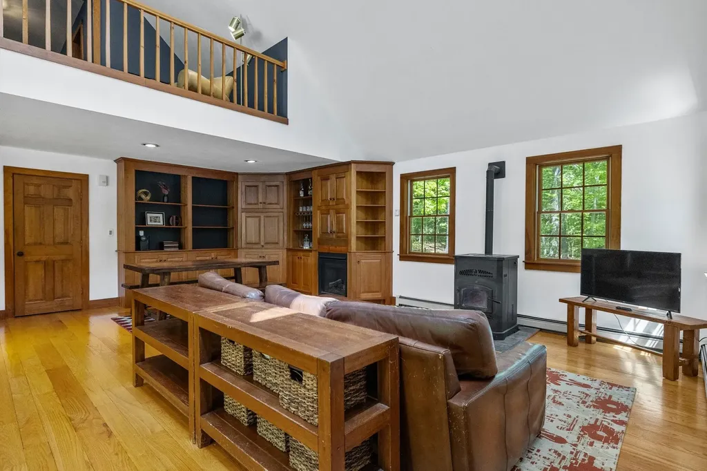 301 Galloping Hill Road Hopkinton NH 03229