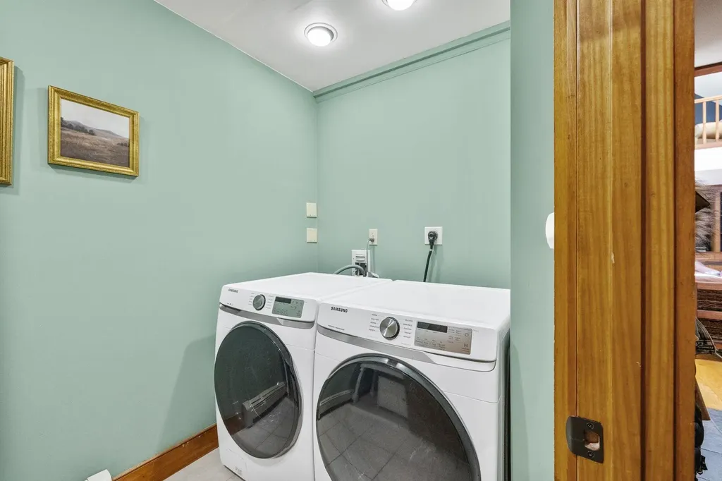 301 Galloping Hill Road Hopkinton NH 03229