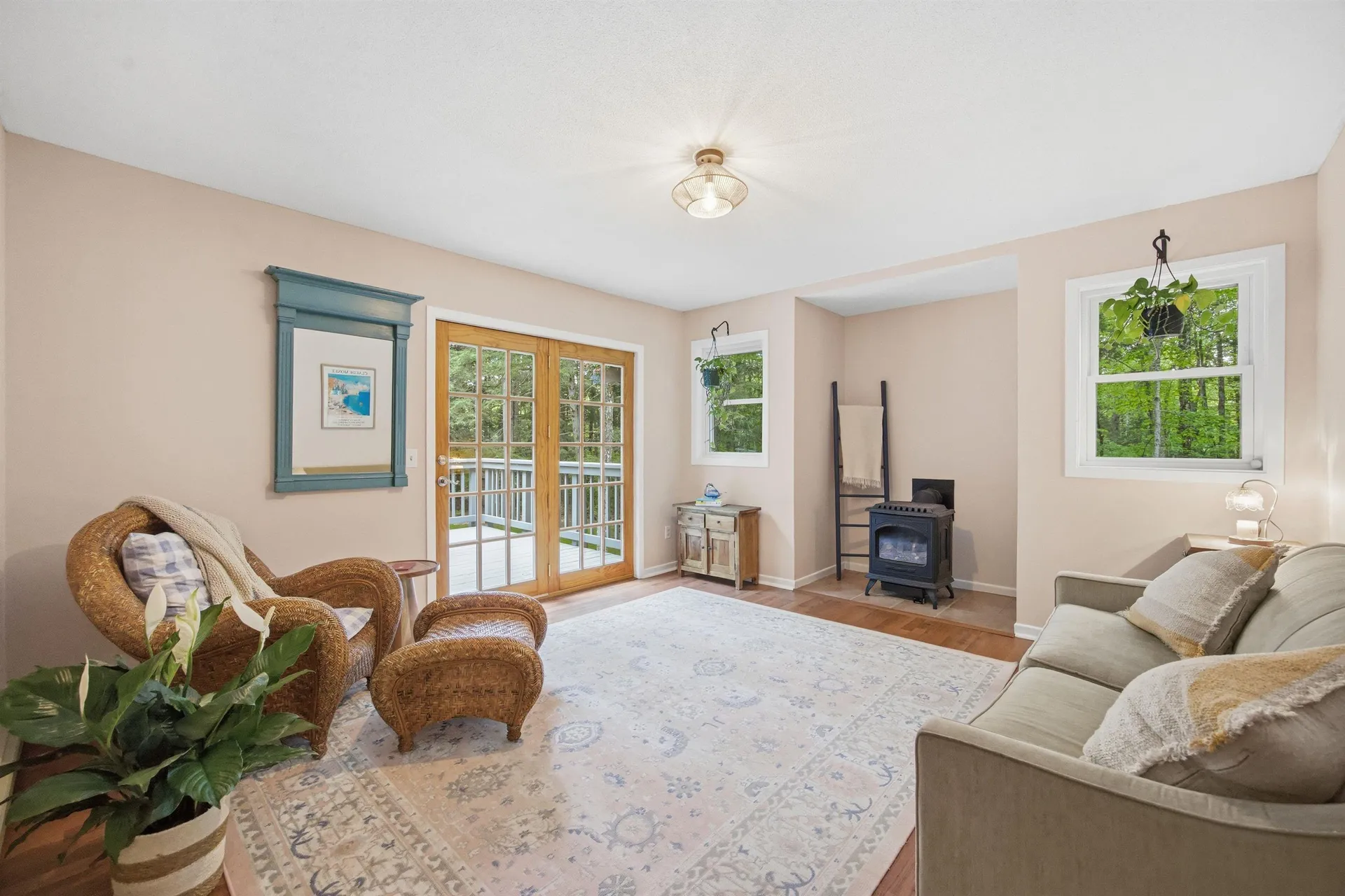 19 Hummingbird Hill Grantham NH 03753