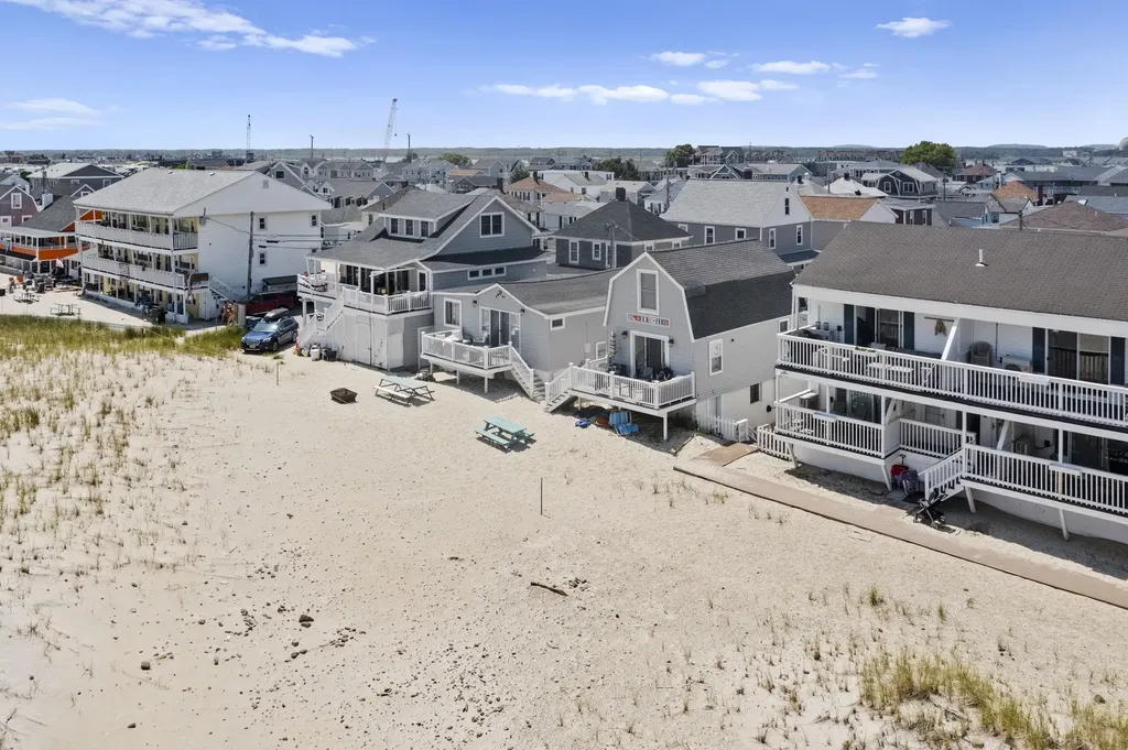 14 Atlantic Avenue Hampton NH 03842
