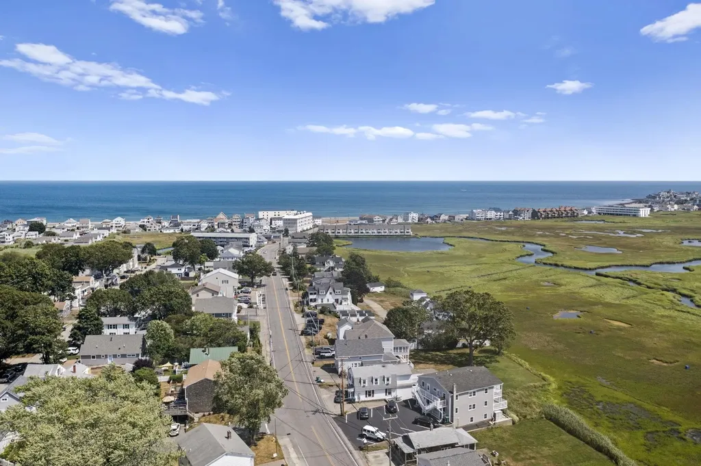 14 Atlantic Avenue Hampton NH 03842