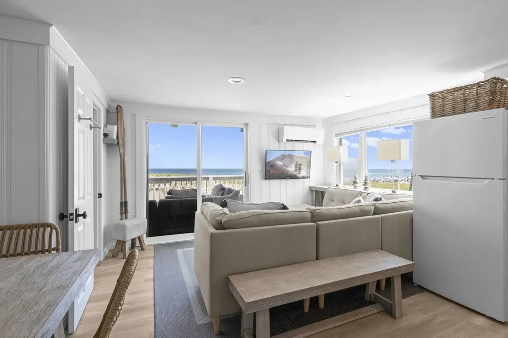 14 Atlantic Avenue Hampton NH 03842