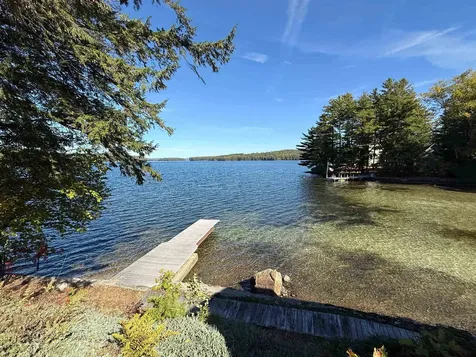 81 Lakewood Manor Road Newbury NH 03255