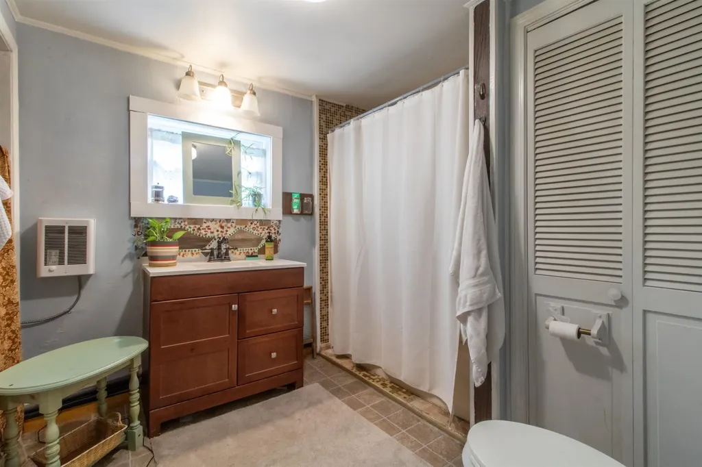 160 Heritage Lane Lyndon VT 05851
