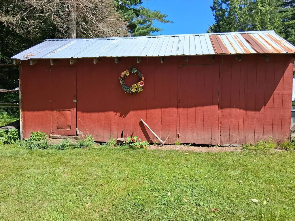 160 Heritage Lane Lyndon VT 05851