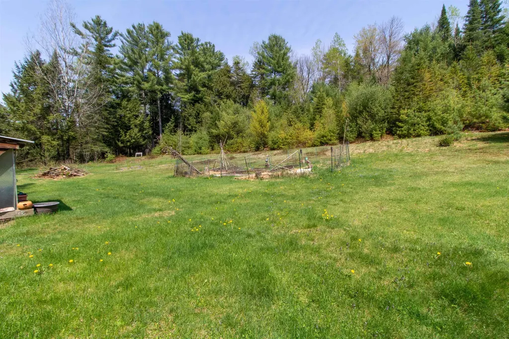 160 Heritage Lane Lyndon VT 05851