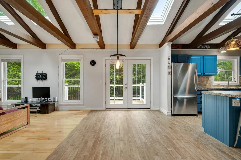 8 Cook Lane Westford VT 05494